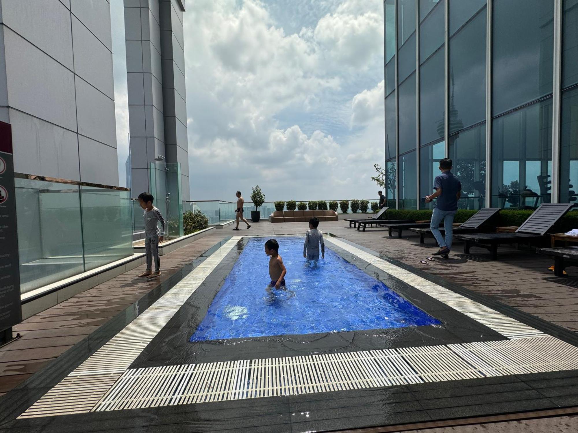 The Platinum Klcc By Home Stay Kuala Lumpur Exterior photo
